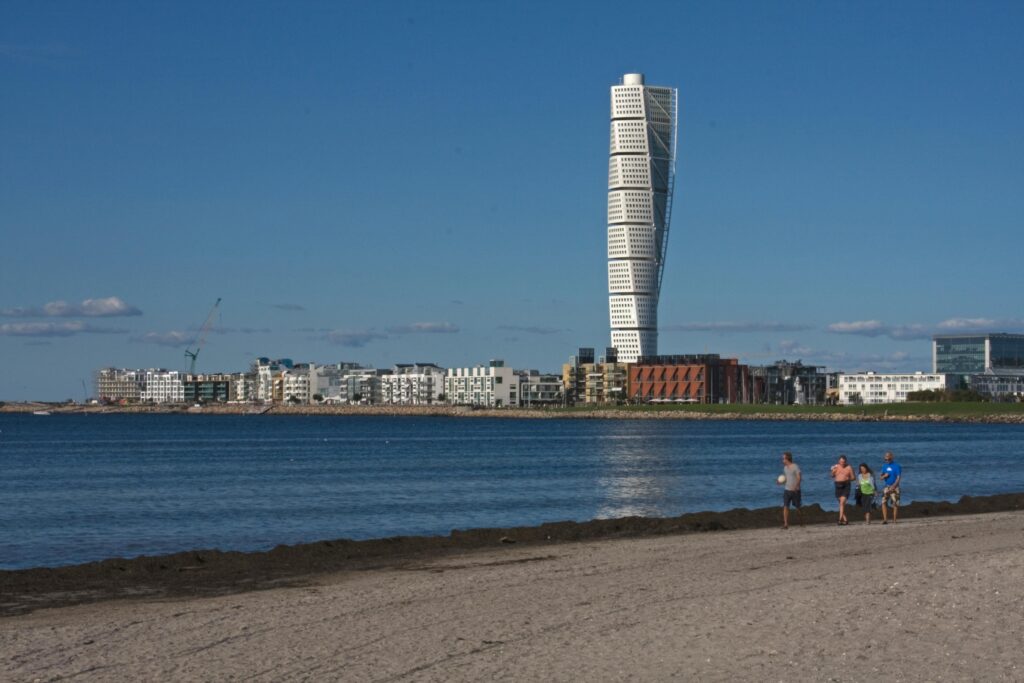 Schweden Sehenswürdigkeit ist der Turning Torso in Malmö